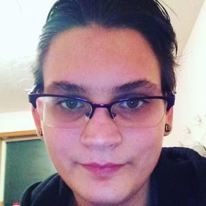 Meet your Posher, Catherine